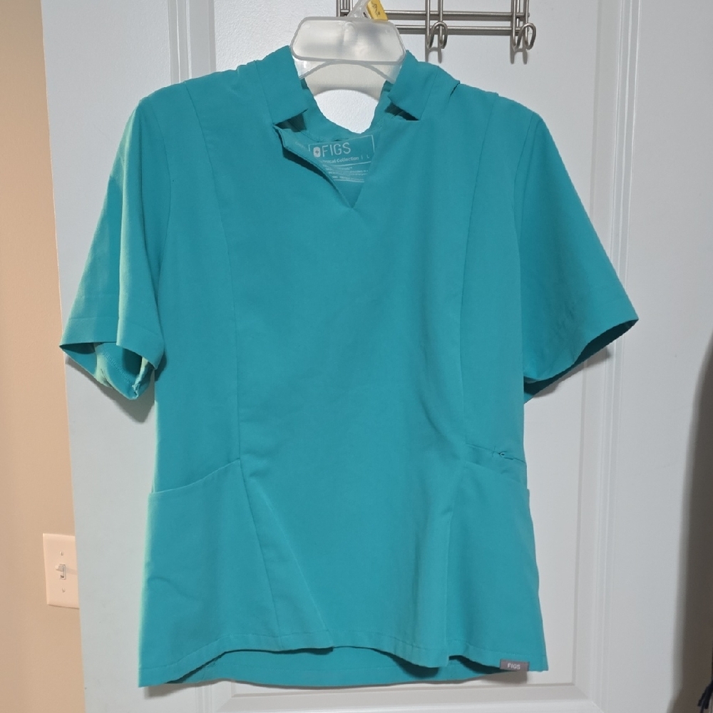 Figs Women's Aqua Short Sleeve Top